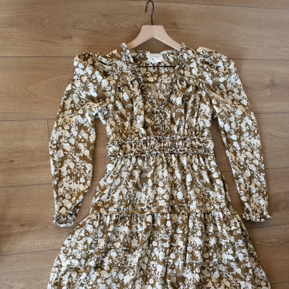 Hyacinth House Floral Brown and White Women's Dress